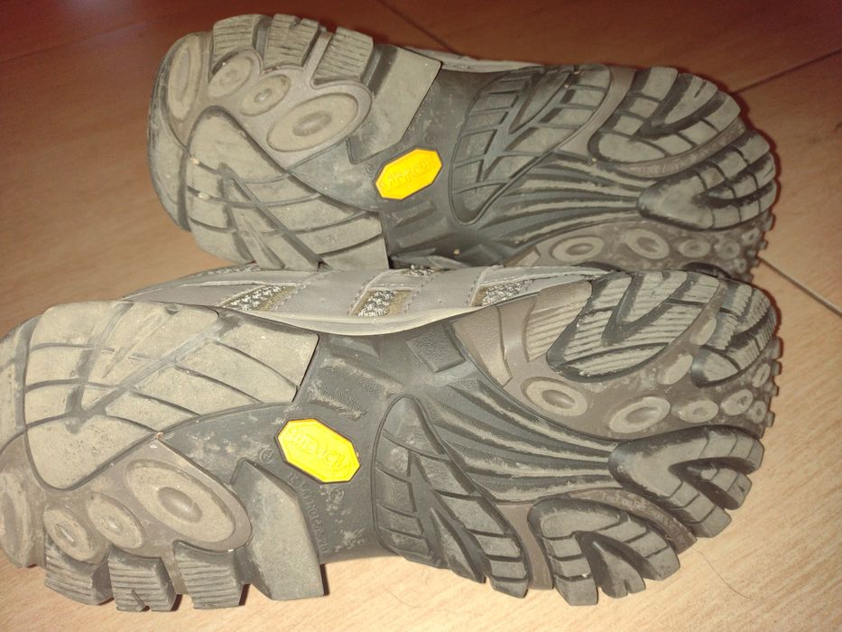 Маратонки и планински обувки 39, 40, 41, 42