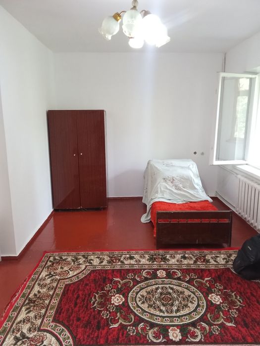 Qibray tumani TTZ4 2 xonali uy sotiladi