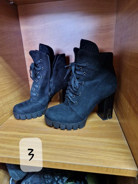 Официални боти на ток