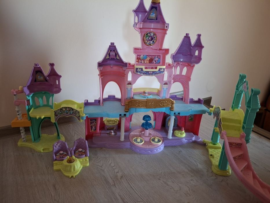 Castel pentru papusi