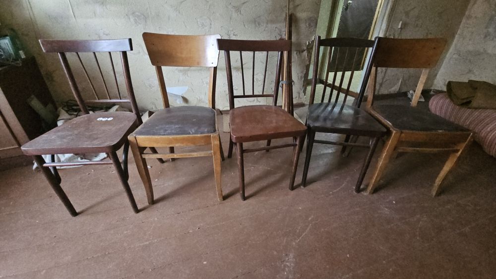 Продам стулья деревянные