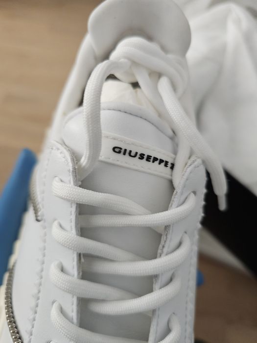 Giuseppe Zanotti Urchin 44,5