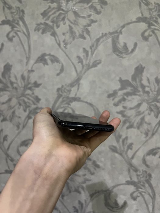 Продам айфон 11 про макс