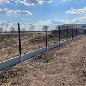 Vând garduri și porți din tabla cutata