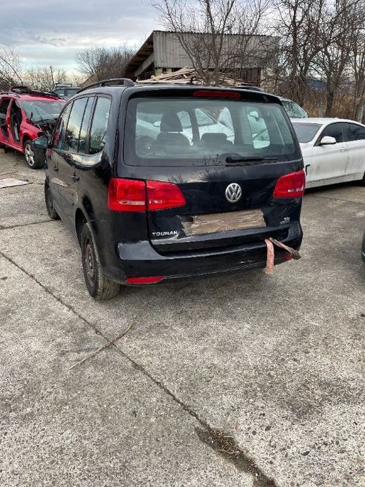 Dezmembrez / Dezmembrari / Piese / Accesorii Volkswagen Touran 2012