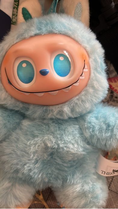 Продам лабубу голубой