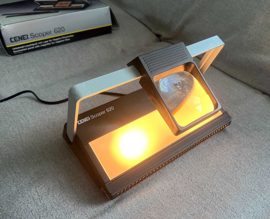 CENEI Scoper 620 vizor iluminat filme negative diapozitive cutie