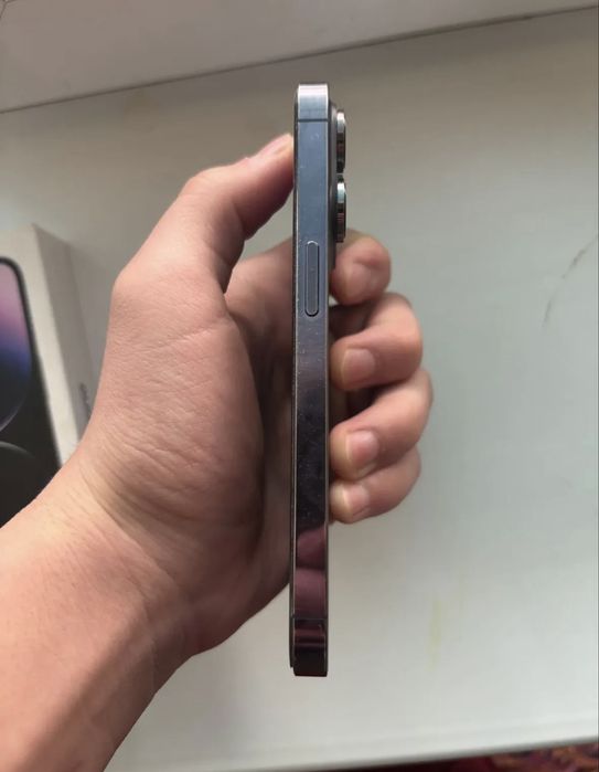 iPhone 14про