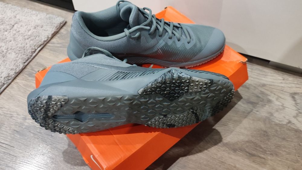 Маратонки найк размер 46