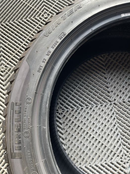 Set Anvelope Cauciucuri Iarna M+S 235 45 R18 Pirelli Profil 7mm ca noi