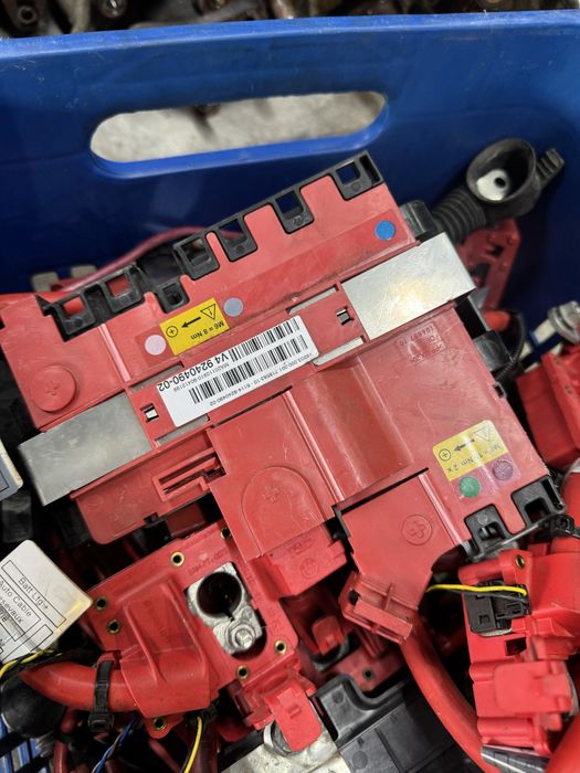 Плюсова клема бмв е60 е61 е90 е91 ф10 ф11 bmw f10 f11 e60 e61 e90 e91