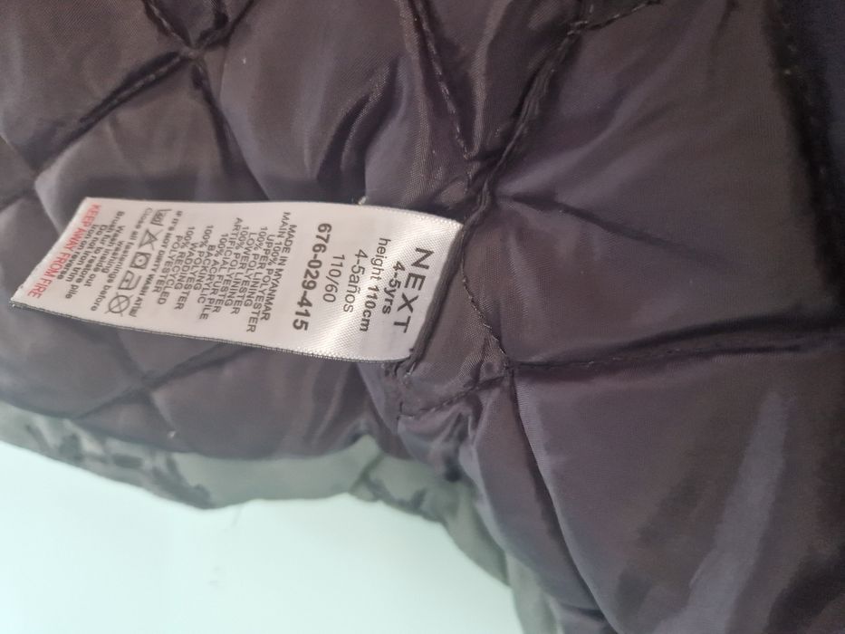 Geacă impermeabilă Next,  mărimea 110, stare foarte bună