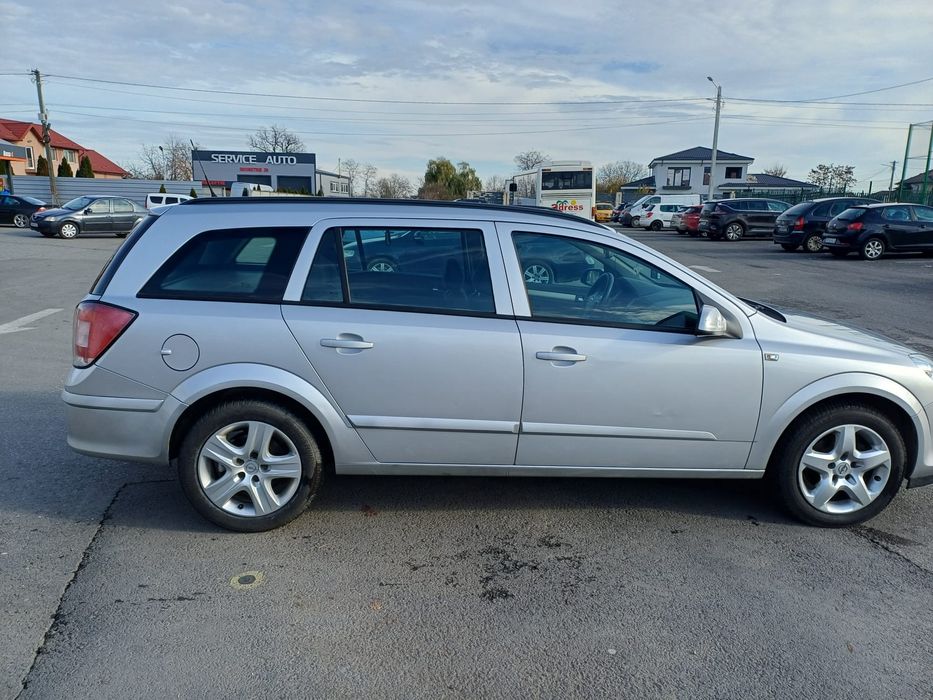 Astra h 1.7 cdti 110 cai an 2009