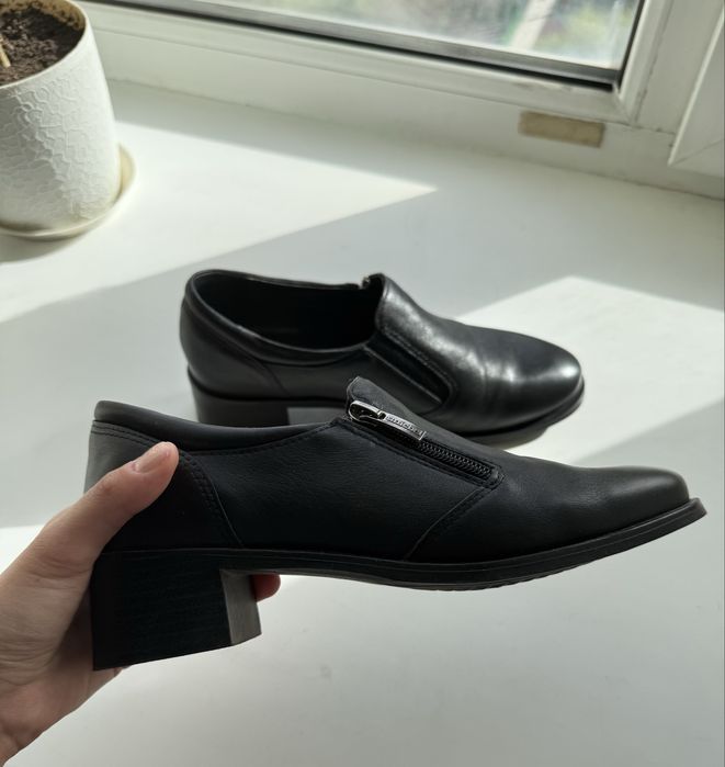 НОВЫЕ стильные лоферы!!!СРОЧНО продам!!!