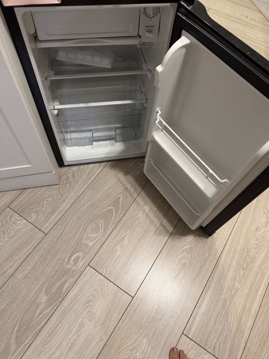 Продам новый мини холодильник