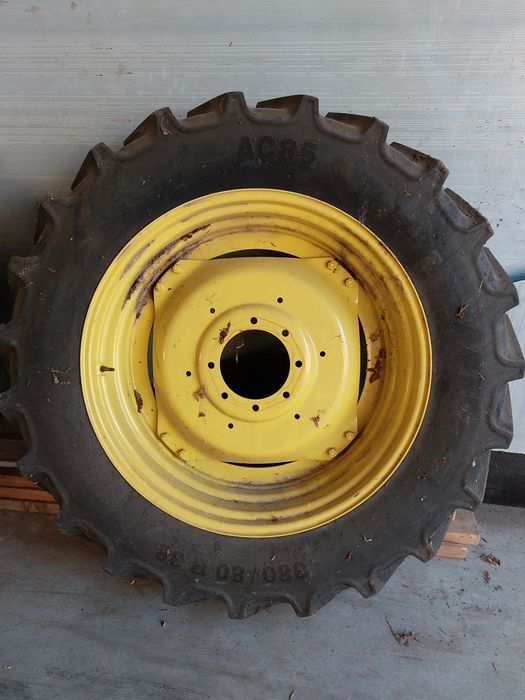 Vând  roti inguste pt  john deere seria 6