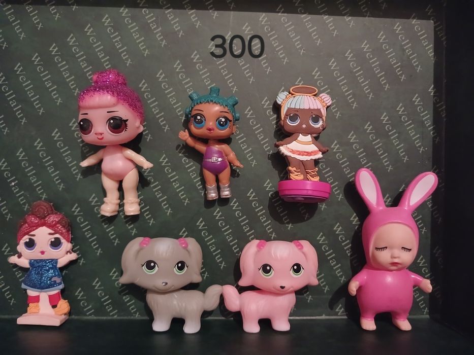 Продам игрушки фигурки