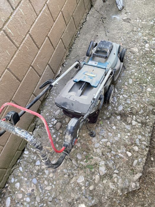 Газонокосилка Makita