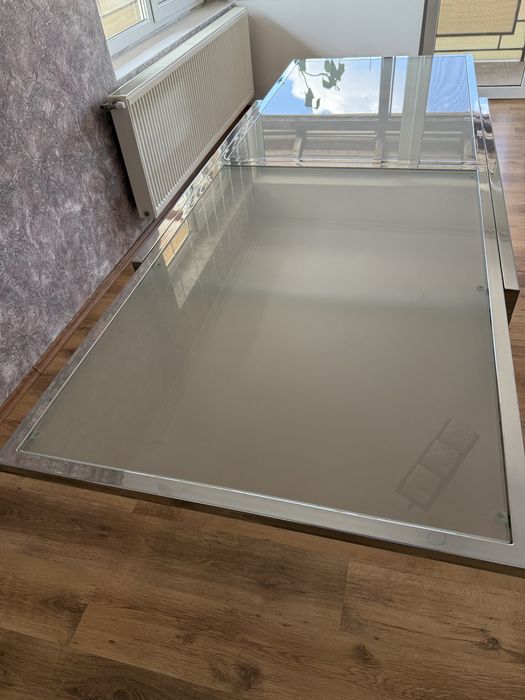 Masa de sticla extensibila 10-12 persoane