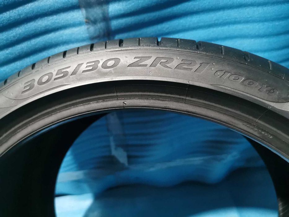 305/30 ZR21 pirelli 2 bucati
