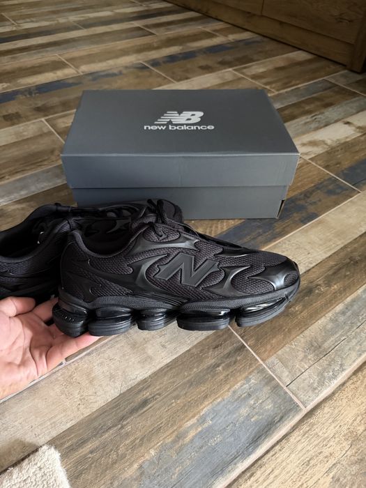 New Balance Abzorb 2000