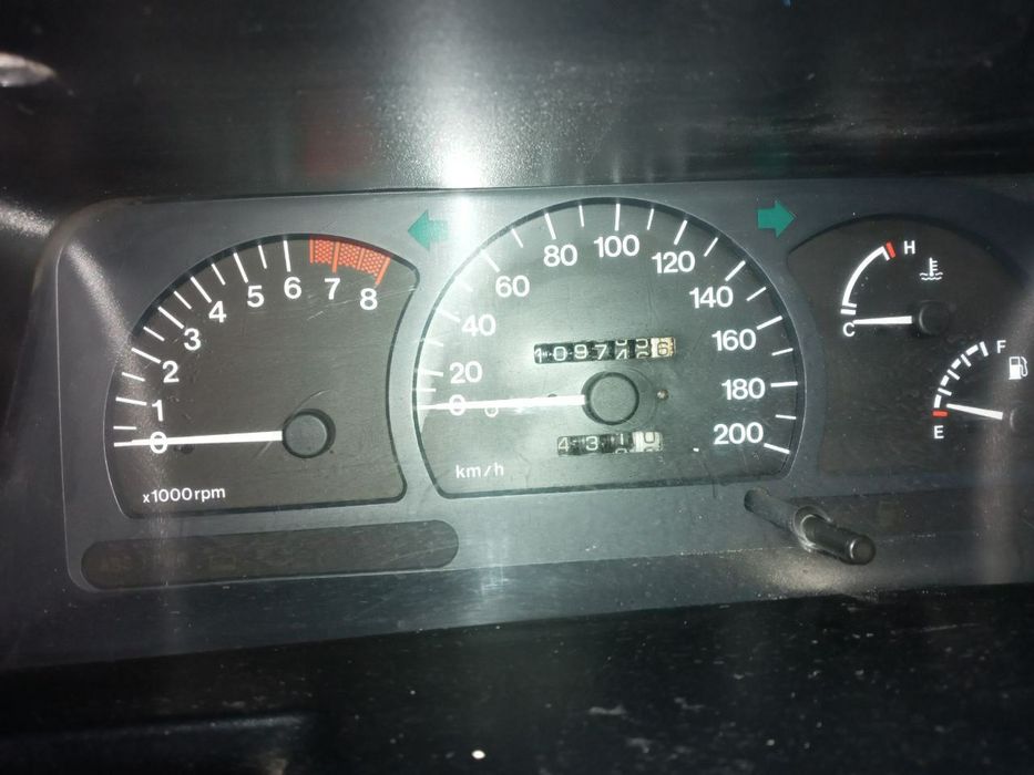 Nexia 1 sons sotiladi