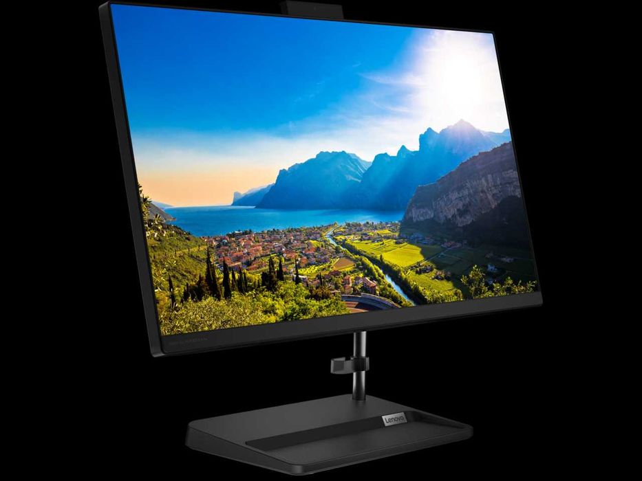 Чисто Нов Компютър Lenovo IdeaCentre All in One 23.8' Ryzen 5-7540u 16GB DDR4 512GB SSD