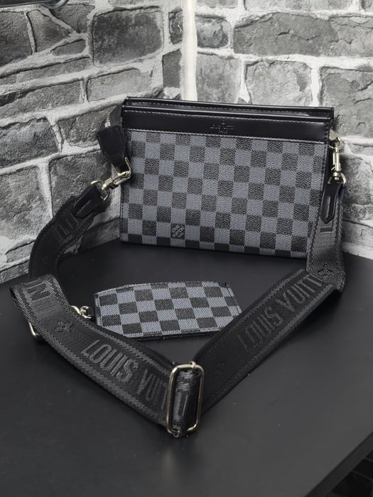 Luis Viton чанта тип плик