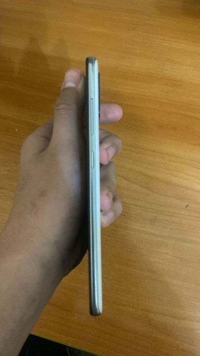 Продам Телефон Samsung Galaxy A51