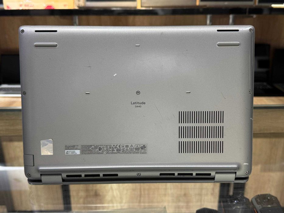 DELL Latitude 5440 Core i7-1370P RAM 16 Gb DDR5 5200 ssd 512