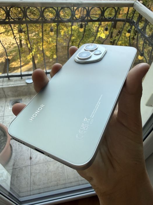 Обменяю Honor 400