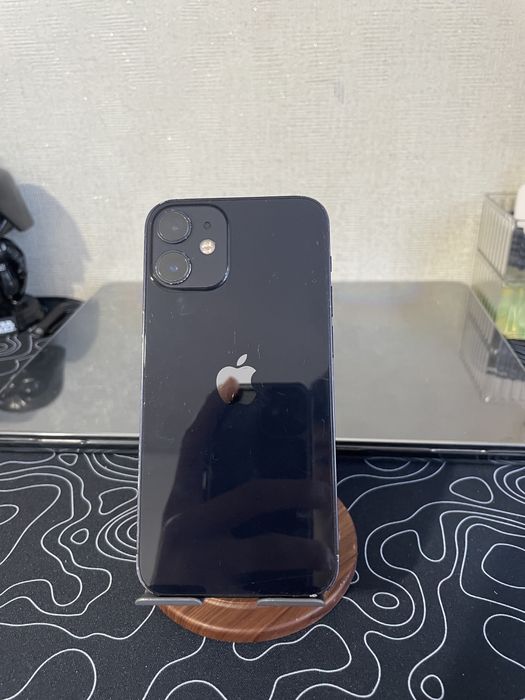 Продам айфон 12 мини