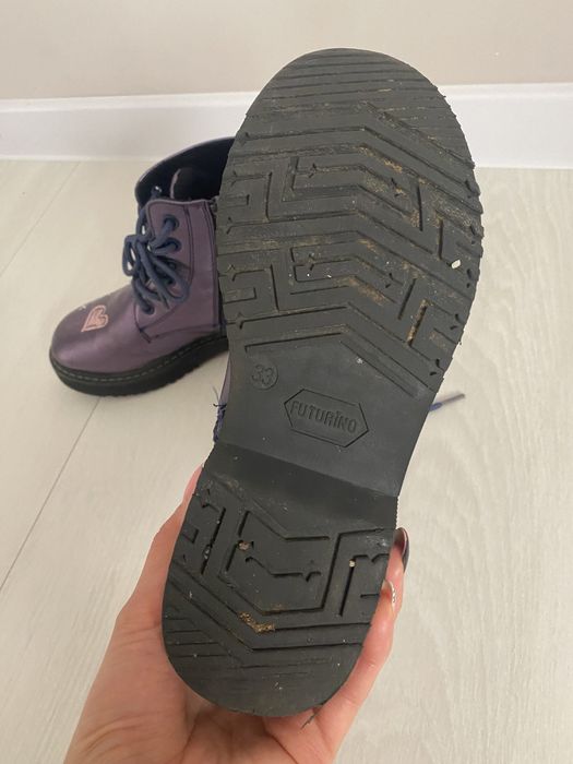 Продам осенние детские сапоги