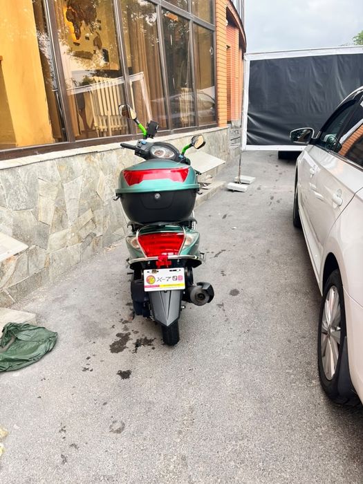 Продам скутер почти новый