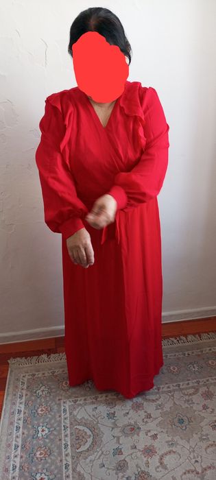 Платья  10000 тг