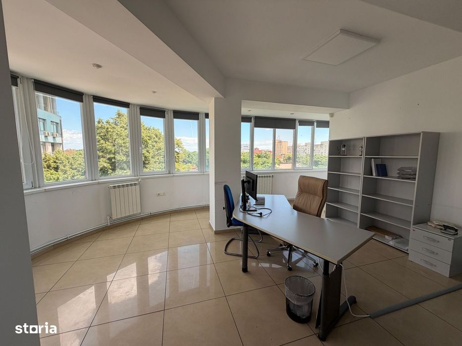 Spatiu comercial Birouri 208 mp + Terasa 196 mp
