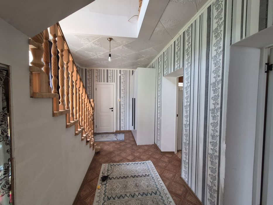 Продам дом в центре городе рынок