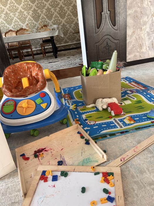 Ойыншықтар сатылады