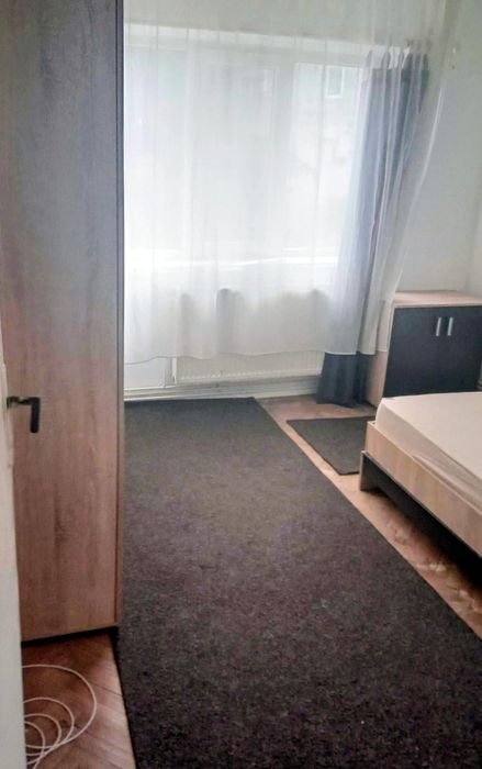 Inchiriez apartament 2 camere, semidecomandat