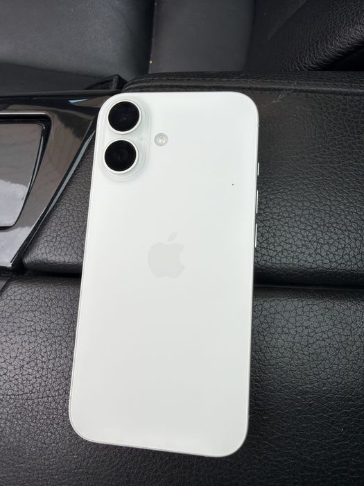 Iphone 16 pentru piese