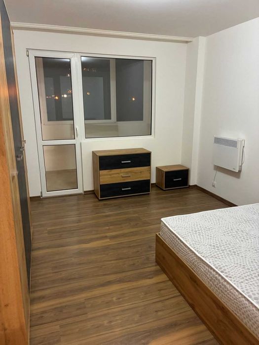 Дава се под наем Четиристаен апартамент в София, Модерно предградие - 113 кв.м за 700 € - Снимка #4