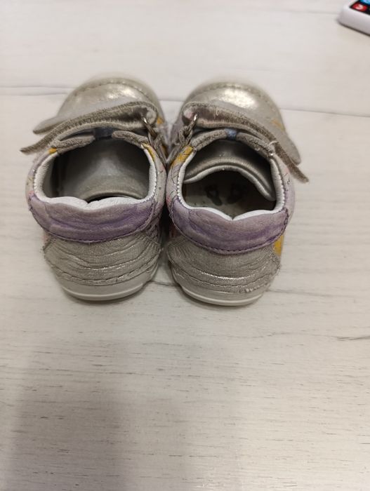 Детски обувки за прохождане