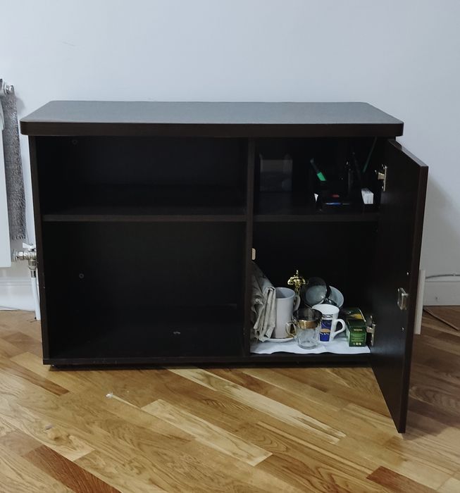 Шкаф офисный книжный