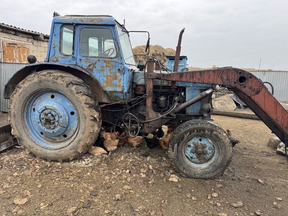 Продам трактор , тележка , все в сборе