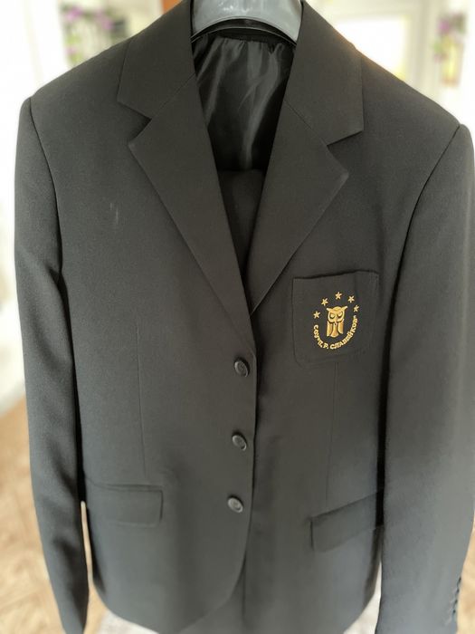 Униформа Мъжки екип костюм с емблема  П.Р.Славейков