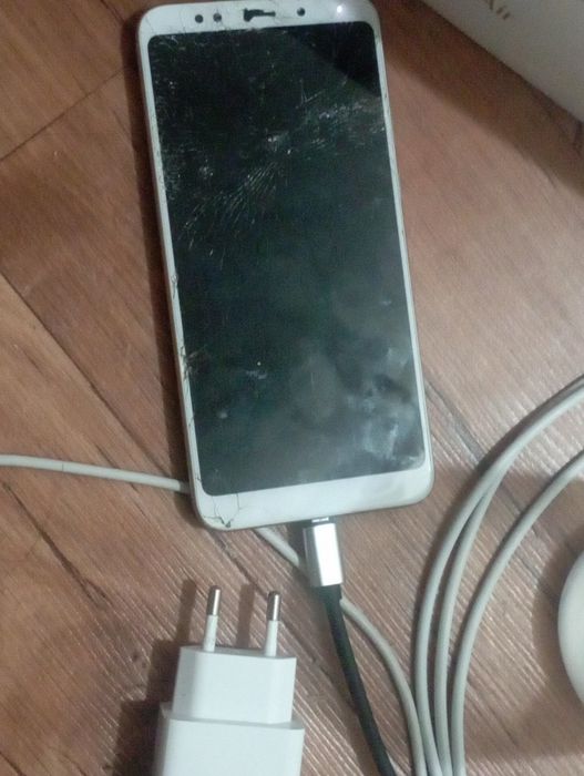 Продам телефон бу