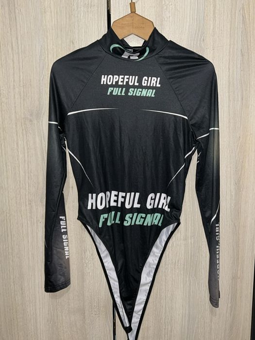 Кафява блузка + спортно боди