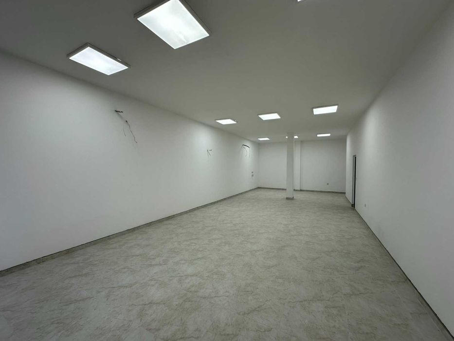 Просторен магазин в гр.Пловдив - кв. Южен!