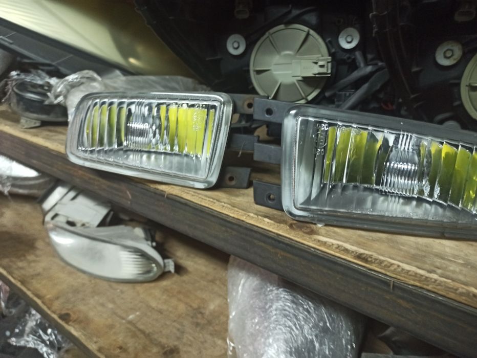 Фары передняя оптика Lexus Gs 300