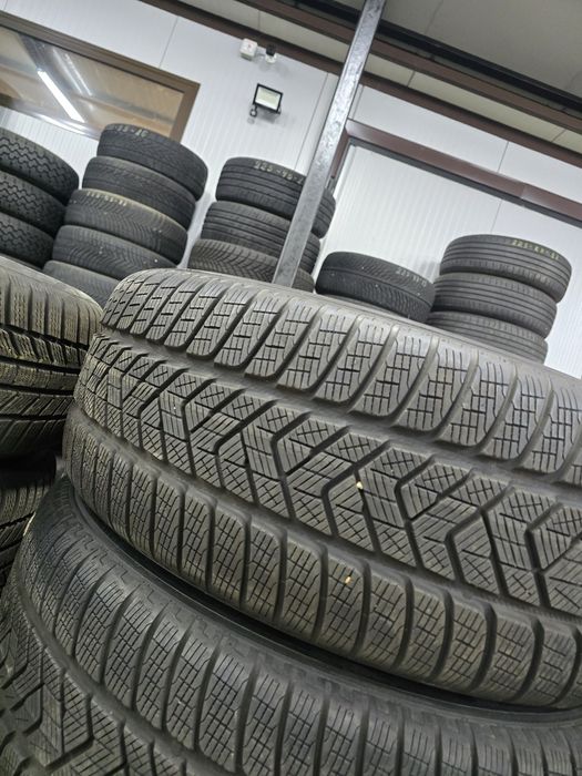 2 Броя 255/55/19 Pirelli 7,8mm